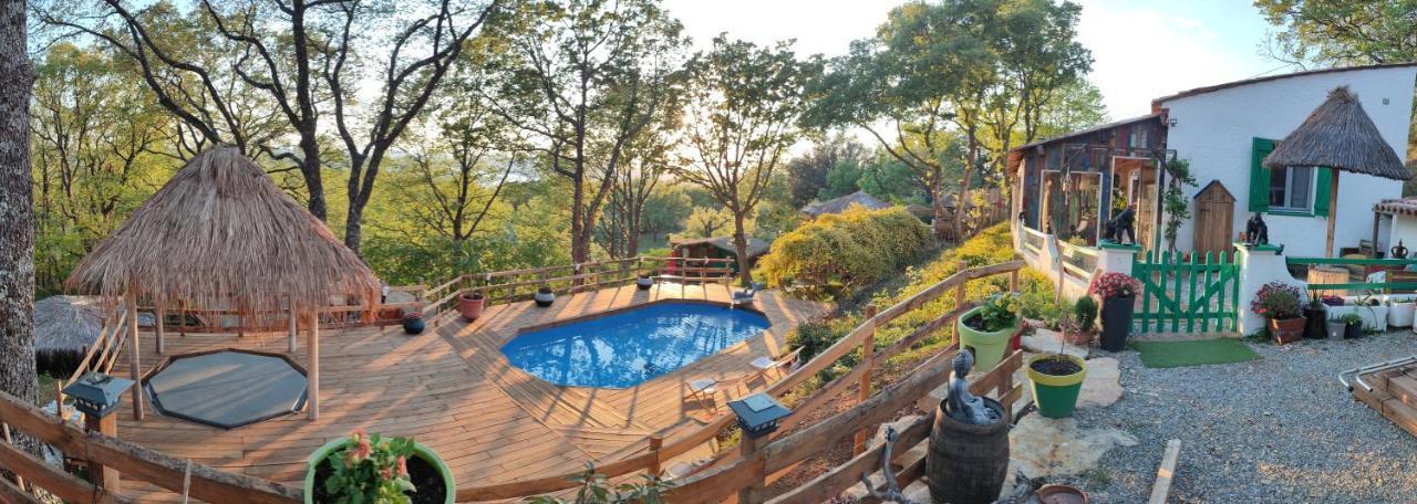 La Lyalis Bed & Breakfast Aiguines Exterior foto